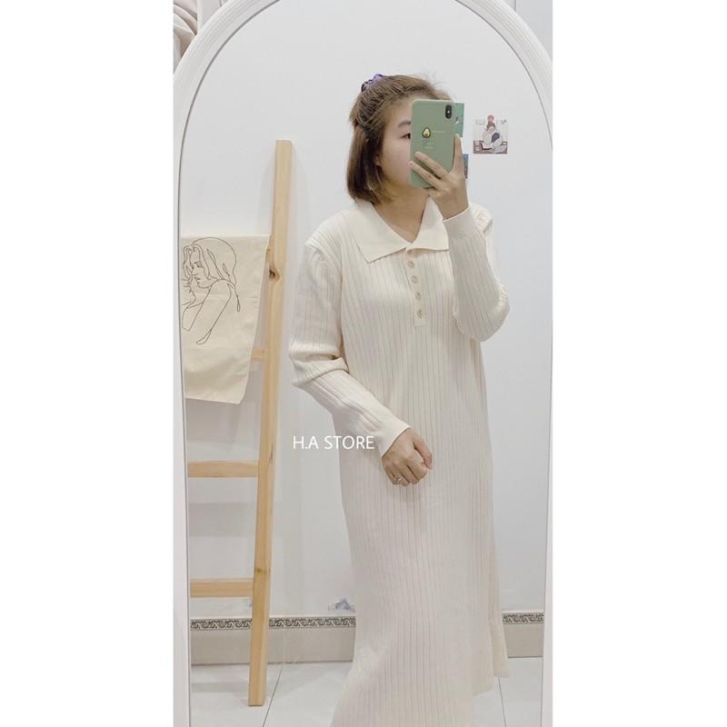Đầm len cổ sen đính cúc