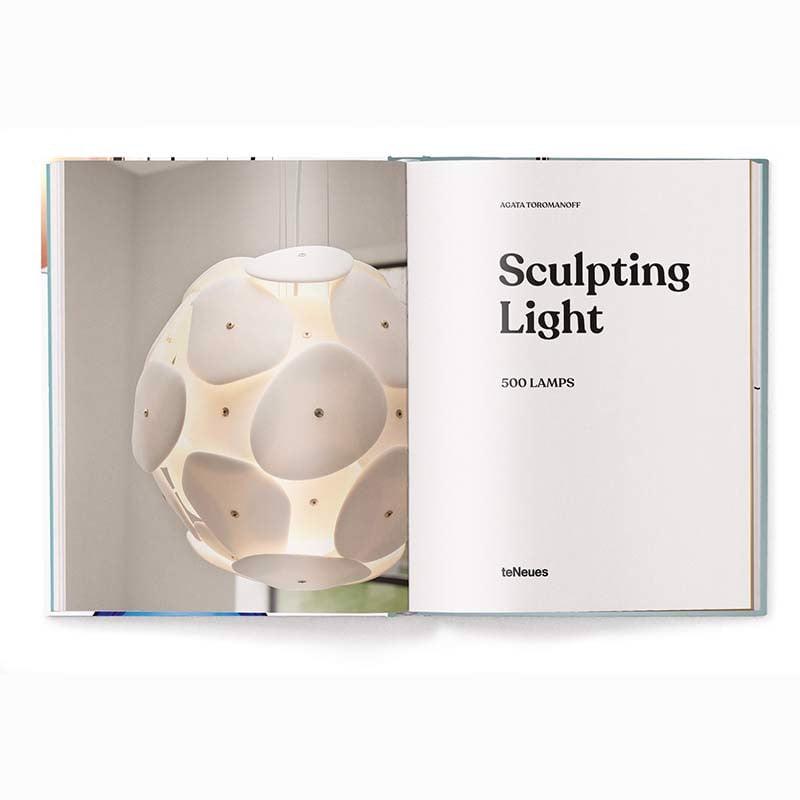 Artbook - Sách Tiếng Anh - SCULPTING LIGHT: 500 LAMPS