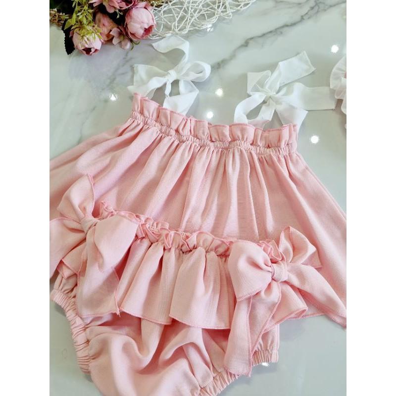 Bộ 2dây gồm nón siêu dễ thương cho bé luôn ạ