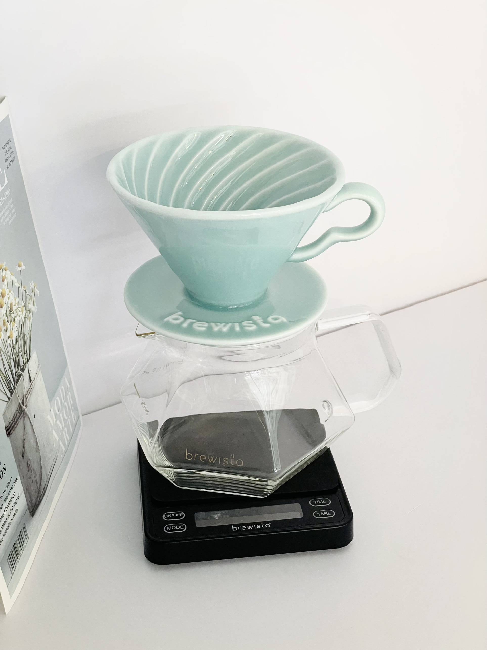 Phễu lọc cà phê V60 sứ cao cấp Brewista Dripper - Màu xanh ngọc