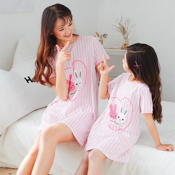 Đầm ngủ bé gái 4-10 tuổi hình 2 chú thỏ ngộ nghĩnh BBShine – DN005