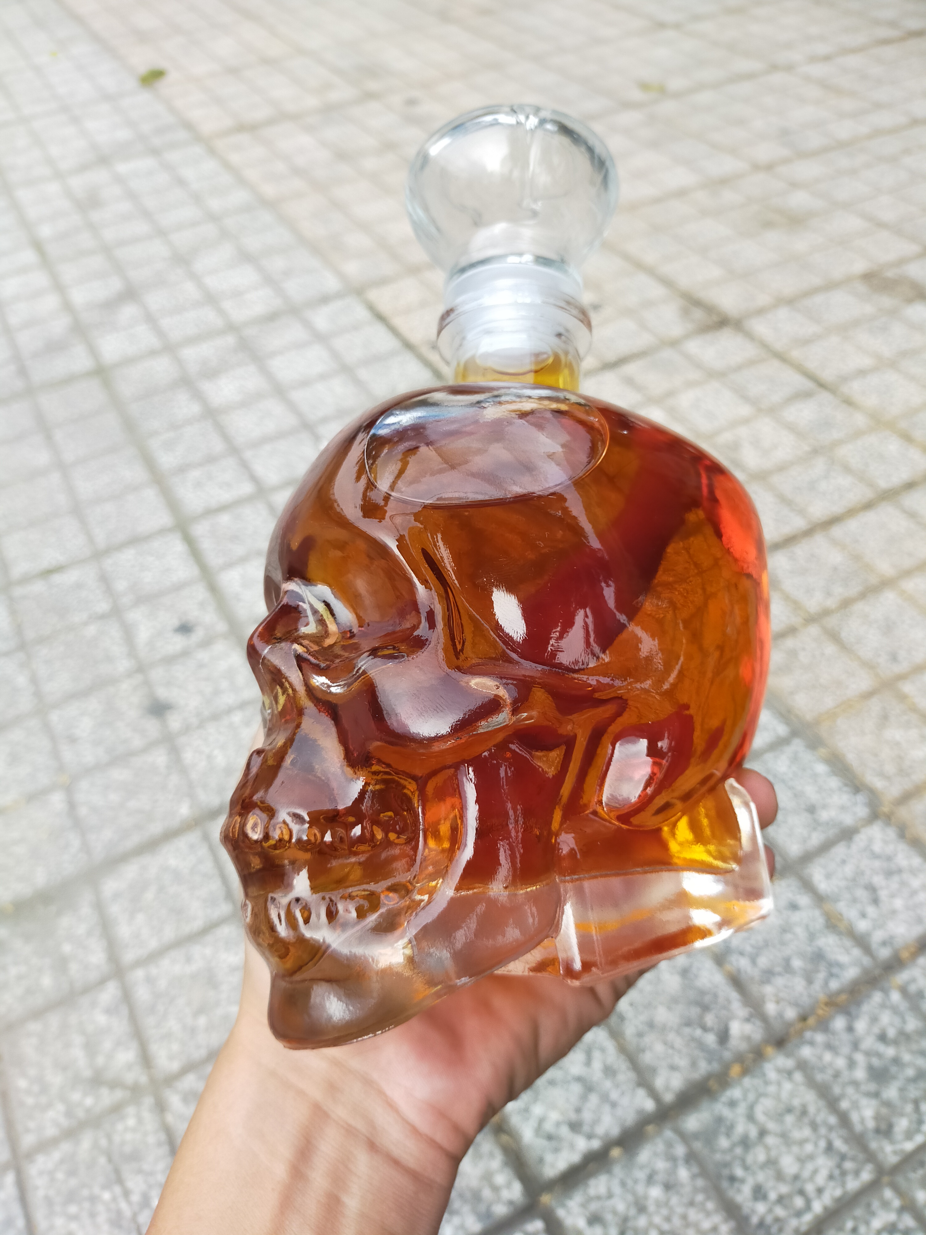 Chai thủy tinh cao cấp hình Đầu Lâu dung tích 750ml hàng độc.