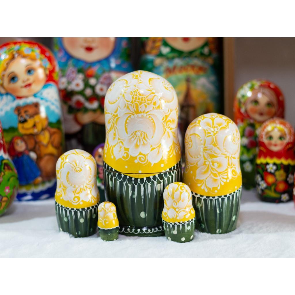 BỘ BÚP BÊ NGA MATRYOSHKA 5 LỚP 18CM "MISA ÔM HOA VÀNG" CỰC ĐẸP VÀ DỄ THƯƠNG