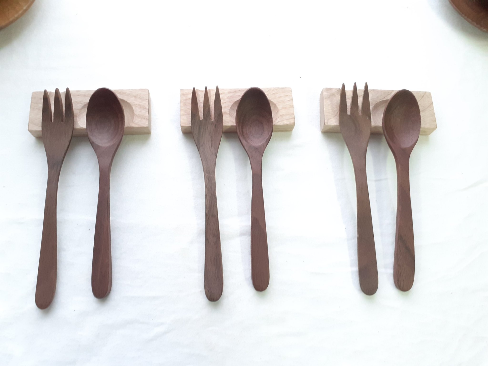 Bộ 6 thìa. muỗng uống cafe, sinh tố gỗ óc chó màu nâu 13.5 cm x 2.5 cm