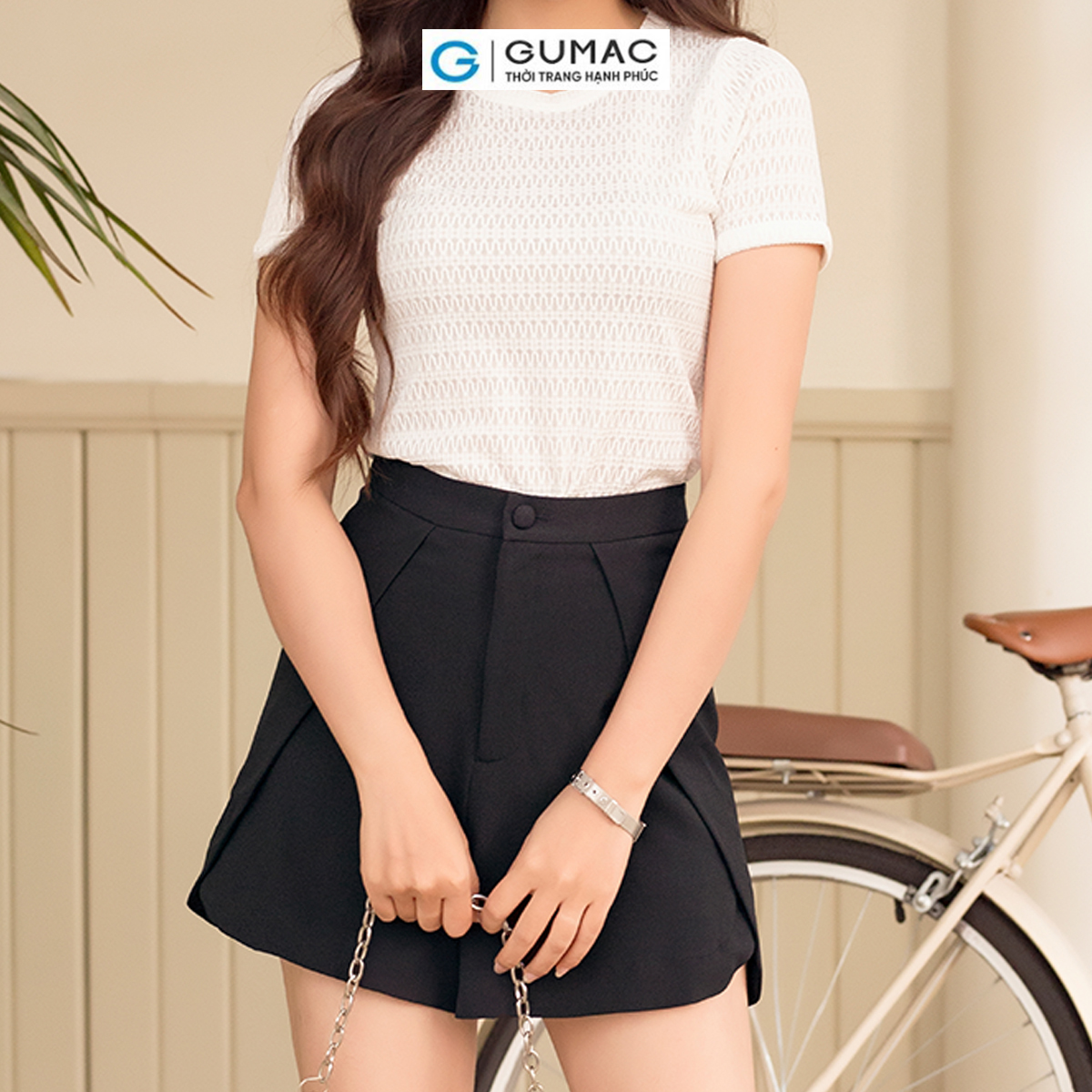 Set lẻ Áo blazer dáng lửng thời trang GUMAC AD06066 - Quần short đắp vạt thời trang GUMAC QD06065