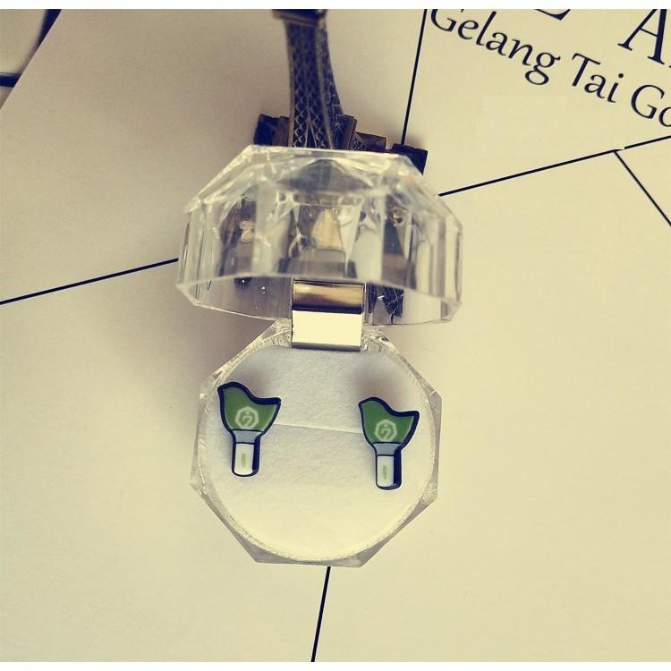 Bông tai nụ hình Lightstick GOT7
