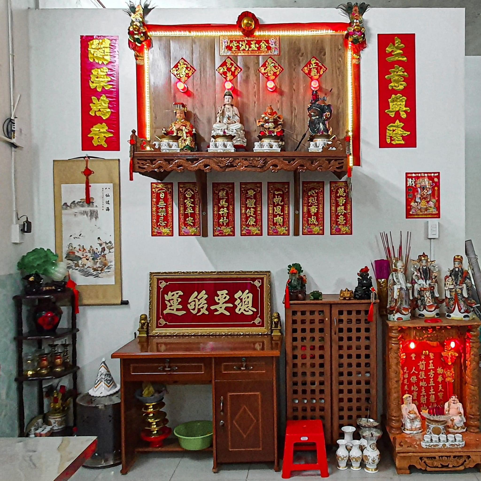 Tranh Treo sảnh "May Mắn Đủ Đầy" chữ vàng - Sản Phẩm Thủ Công