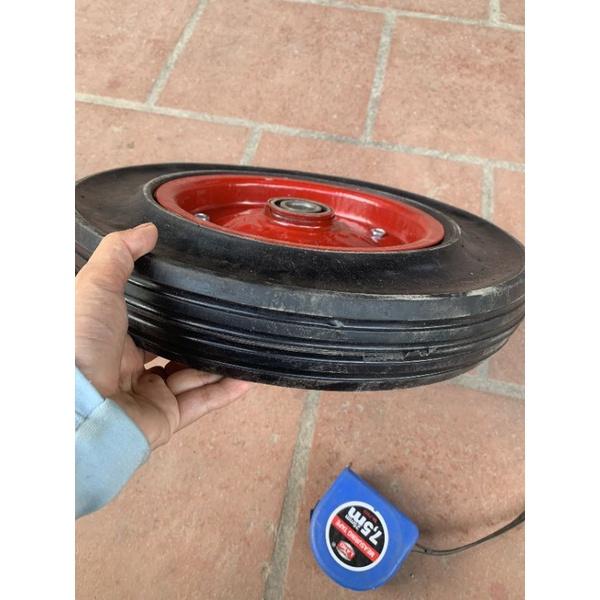 Bánh xe nguyên bộ dùng cho máy trộn bê tông đường kính 35cm