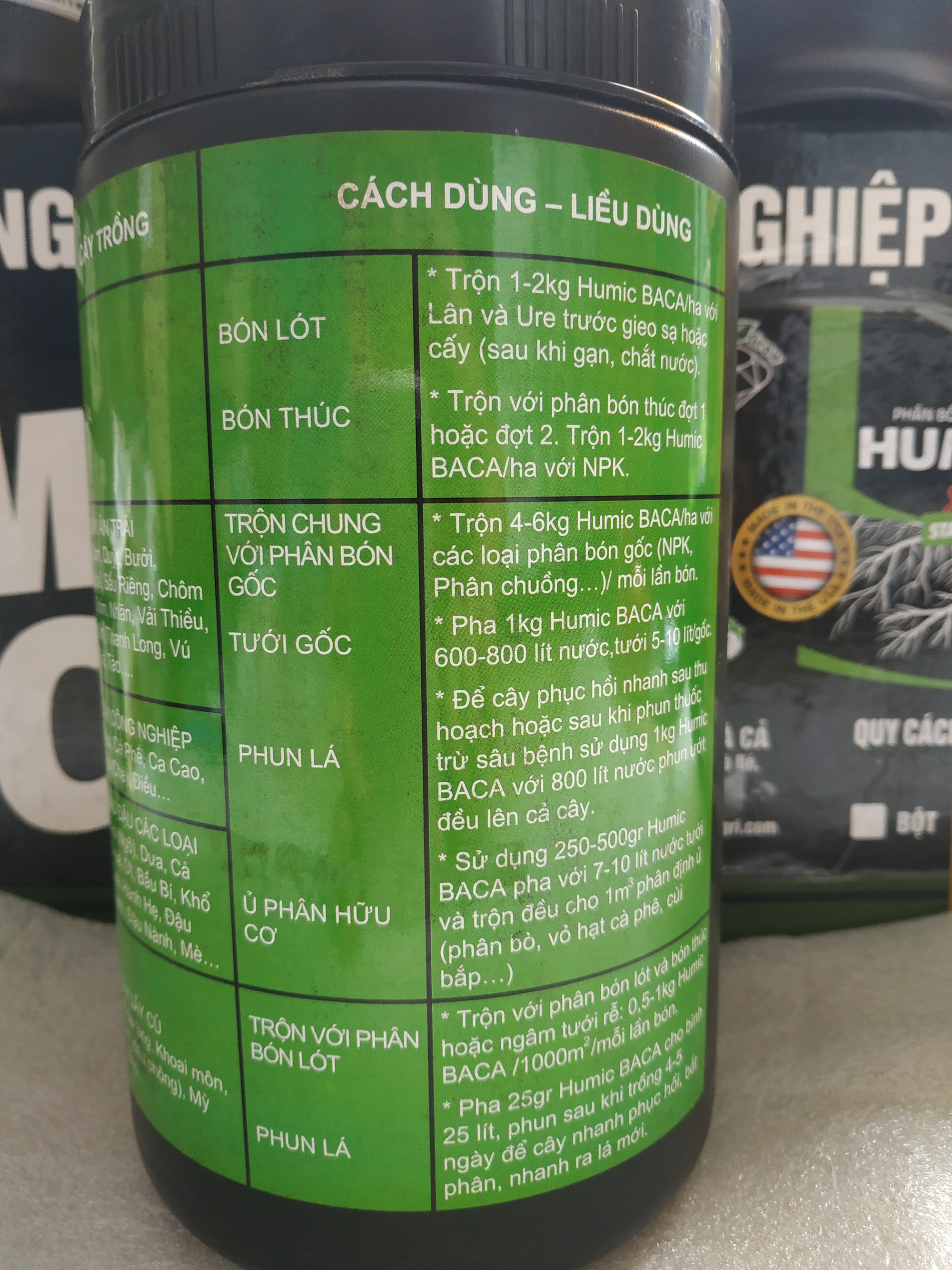 Phân bón lá sinh học HUMIC BACA - chai 1KG
