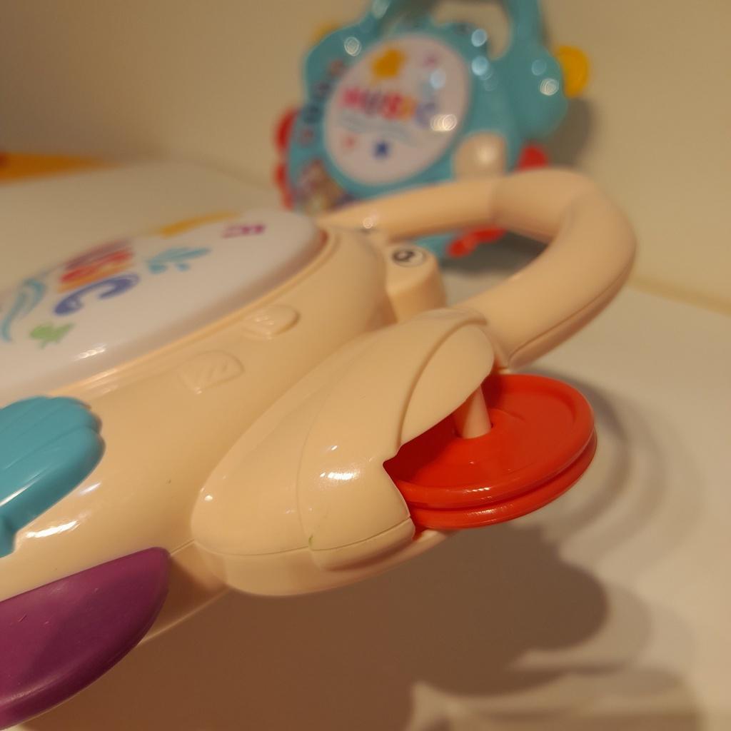 Đồ chơi gặm nướu cho bé đàn Piano hình con vật phát nhạc phù hợp cho bé từ 1-3 tuổi
