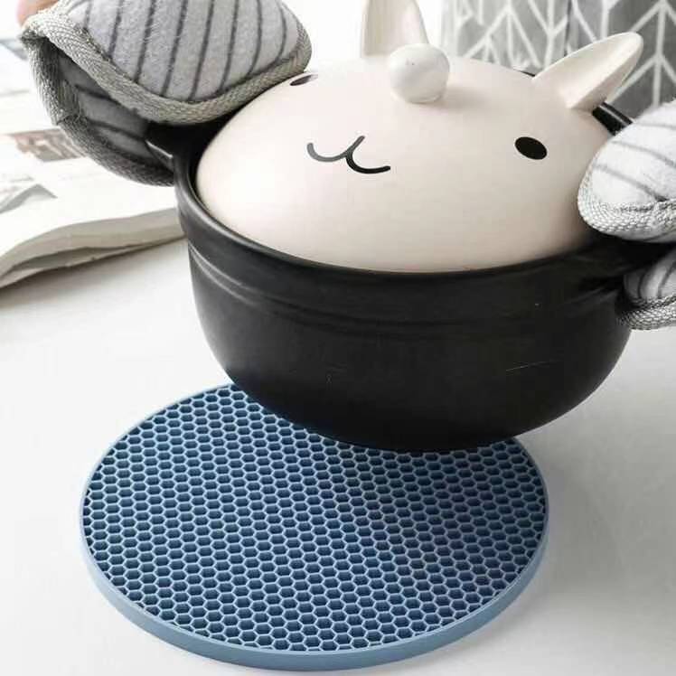 Miếng Lót Silicon Đa Năng, Chống Trượt, Chống Nóng Chịu Nhiêt, Lót Nồi, Hình Tròn 14cm