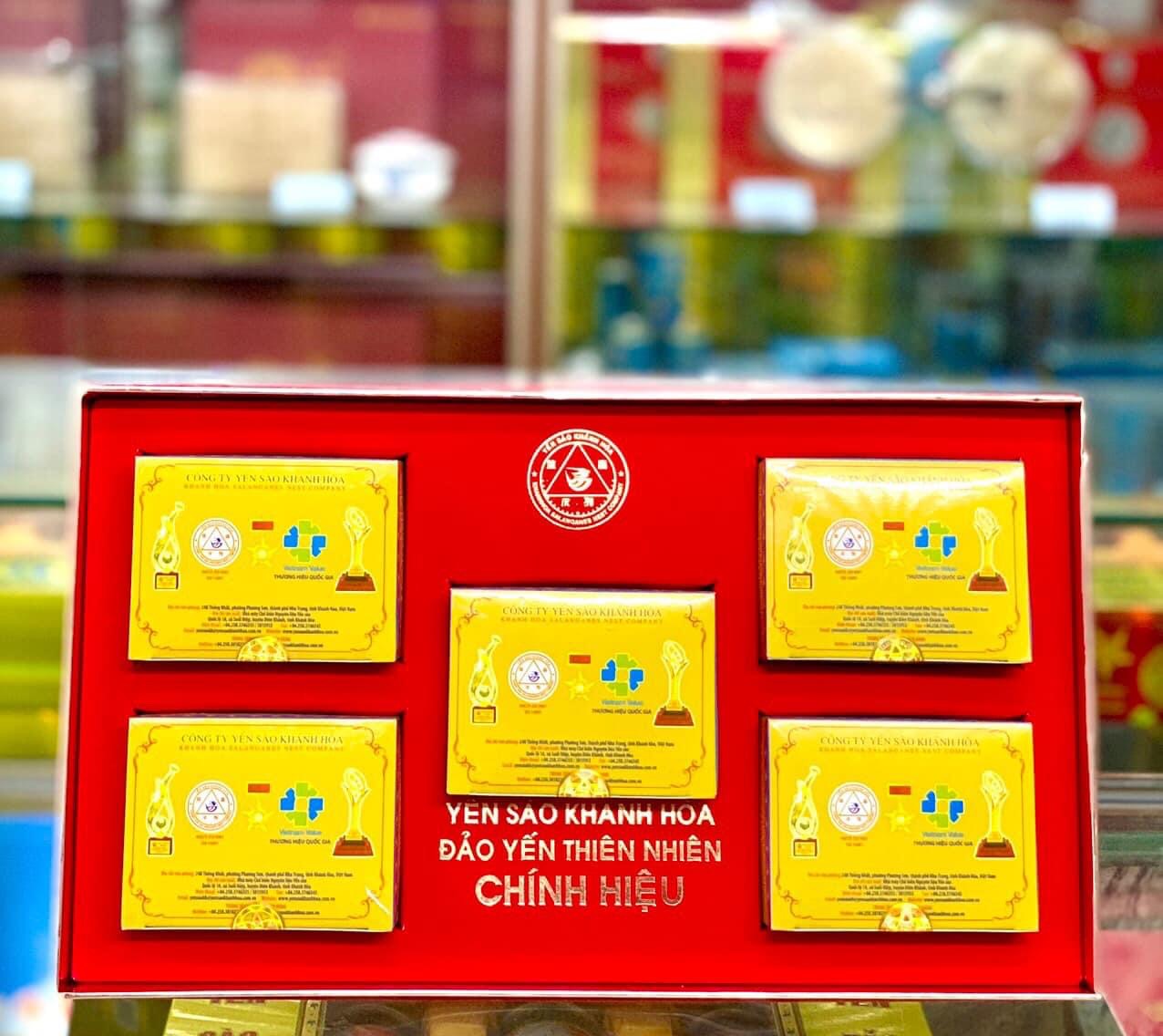 YẾN TINH CHẾ MẪU HỘP QUÀ TẶNG 3G - 011G