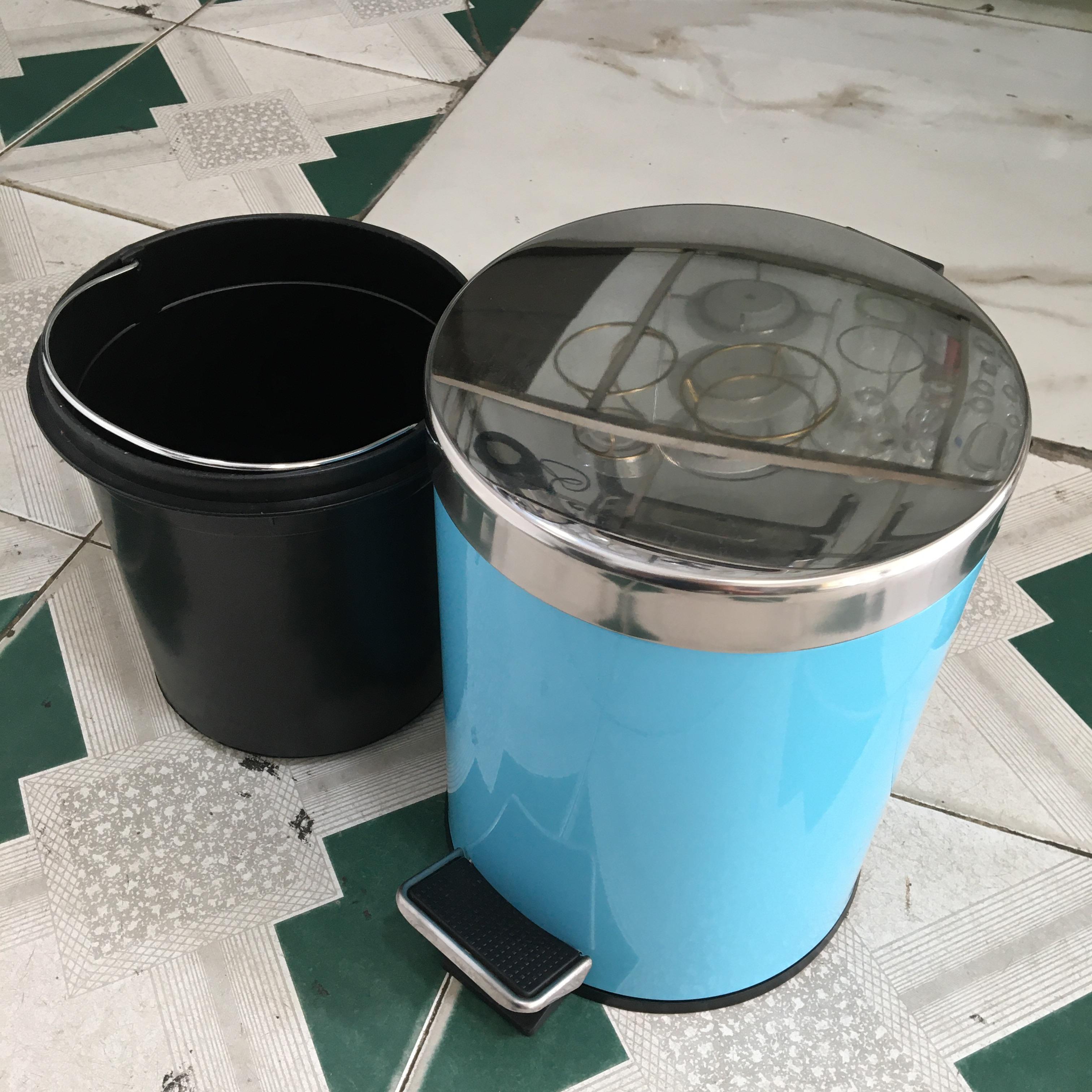 Thùng rác inox chân đạp loại 5 lít, màu xanh ngọc được dùng trong phòng, toilet
