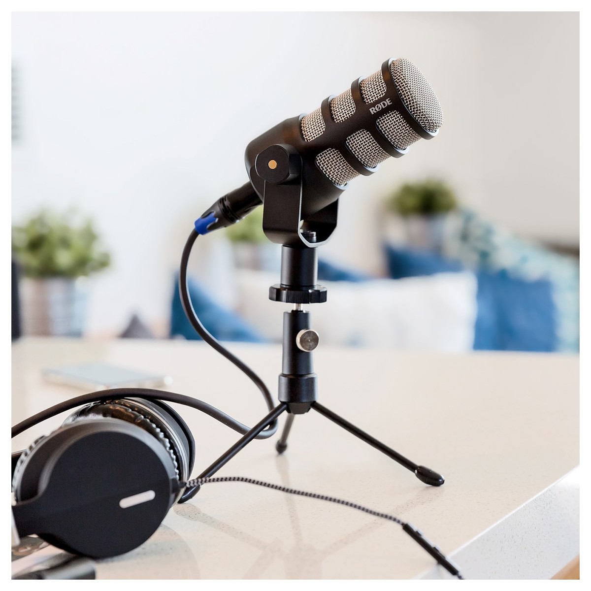 Rode Podmic - Micro Dynamic Cho Streamer, Hướng Thu Cardioid, Kết Nối Xlr - Hàng Chính Hãng