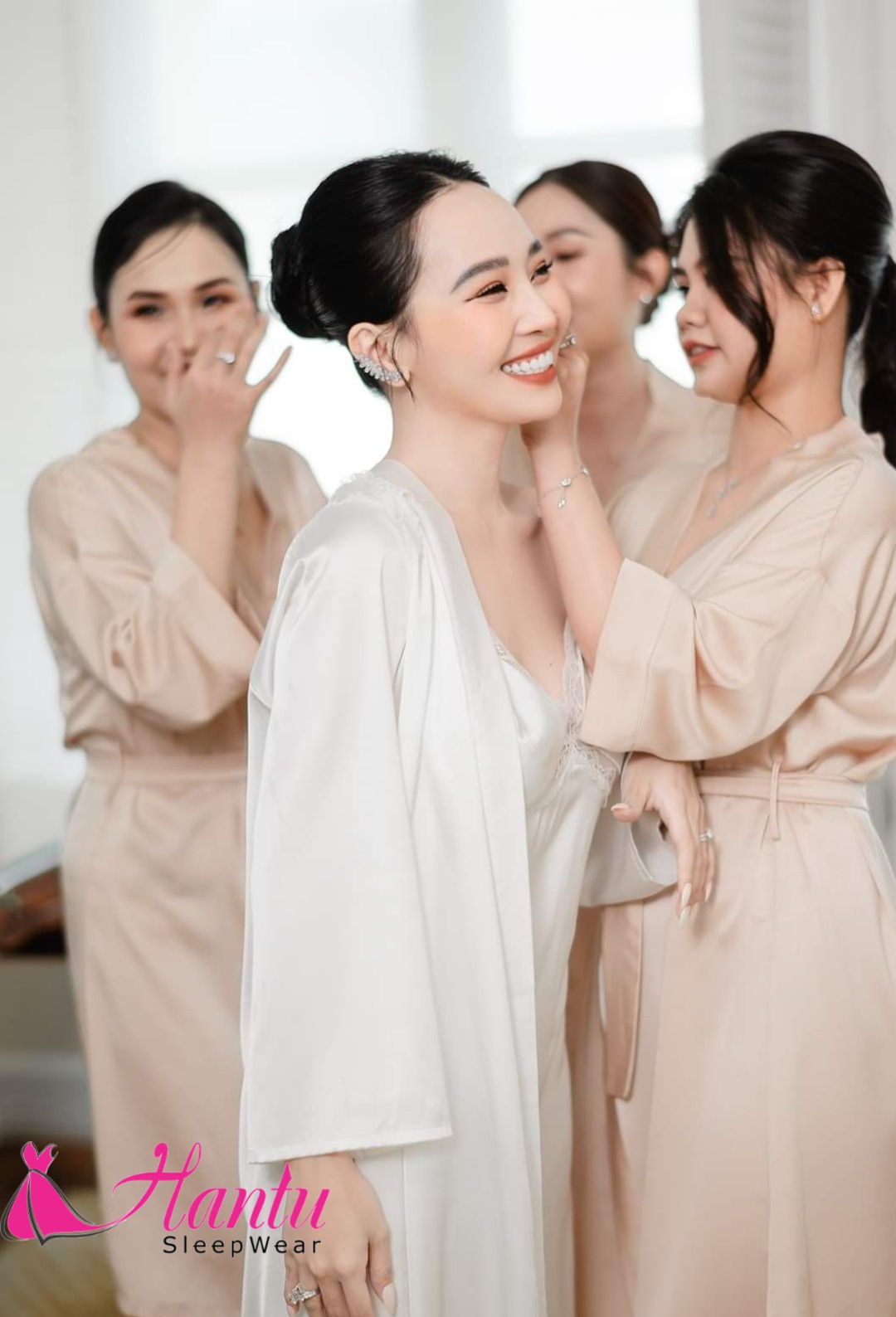 Set áo choàng kèm váy ngủ lụa 2 dây chụp hình phóng sự cưới Hantu Sleepwear nhiều màu,đủ size