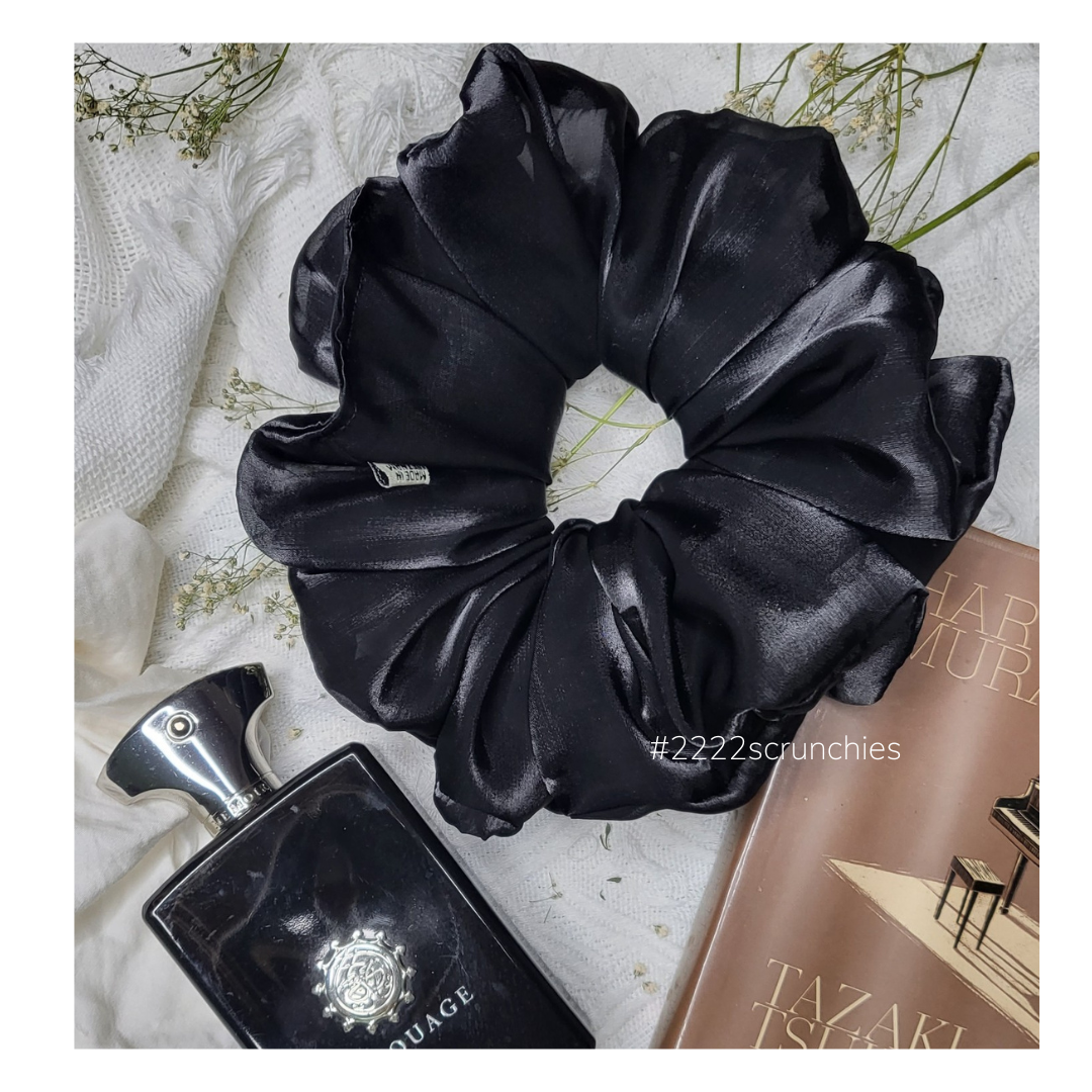Buộc tóc Scrunchies size siêu to XXL, vải tơ ánh cao cấp ba màu trắng-đen-xanh đậu, handmade