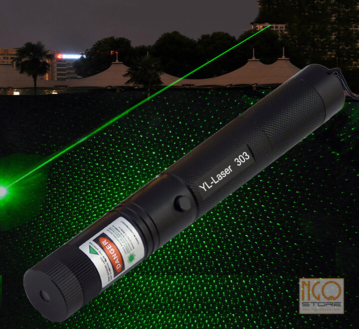 Đèn Pin Laser - 303 PaKaSa LS được tặng kèm pin và sạc - Hàng Chính Hãng 
