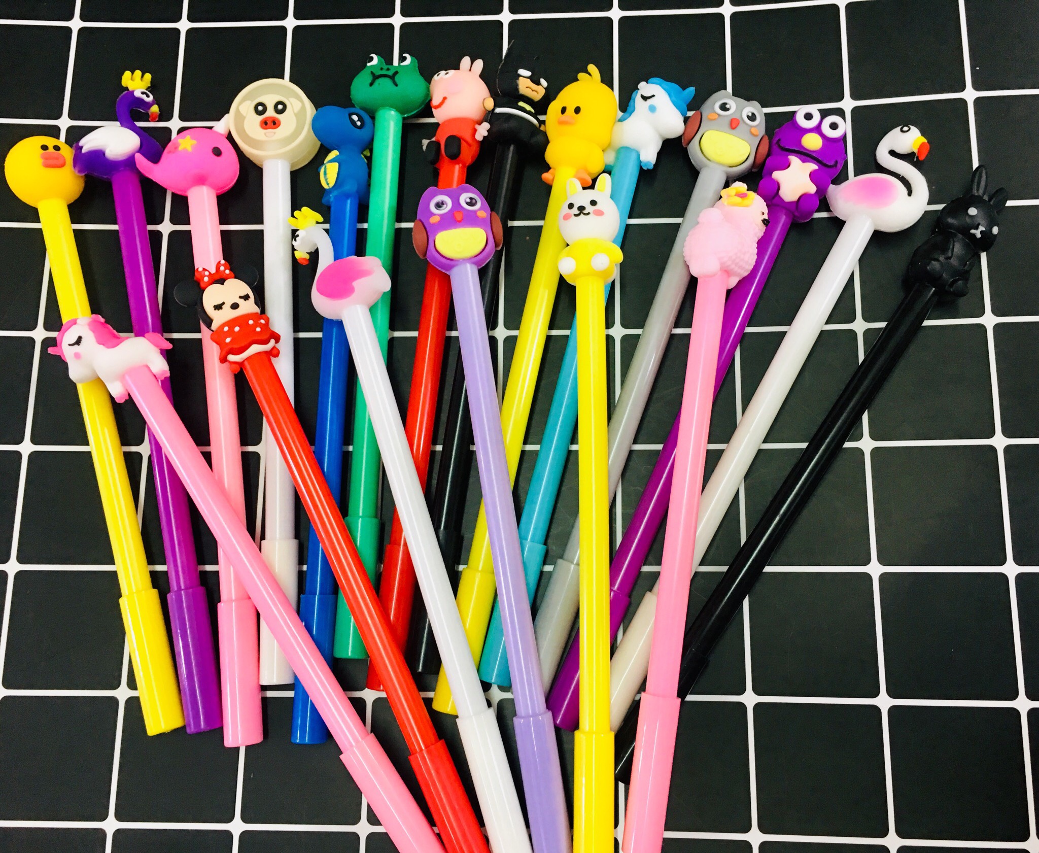 Bộ bút bi nước hình ngộ combo 10 bút