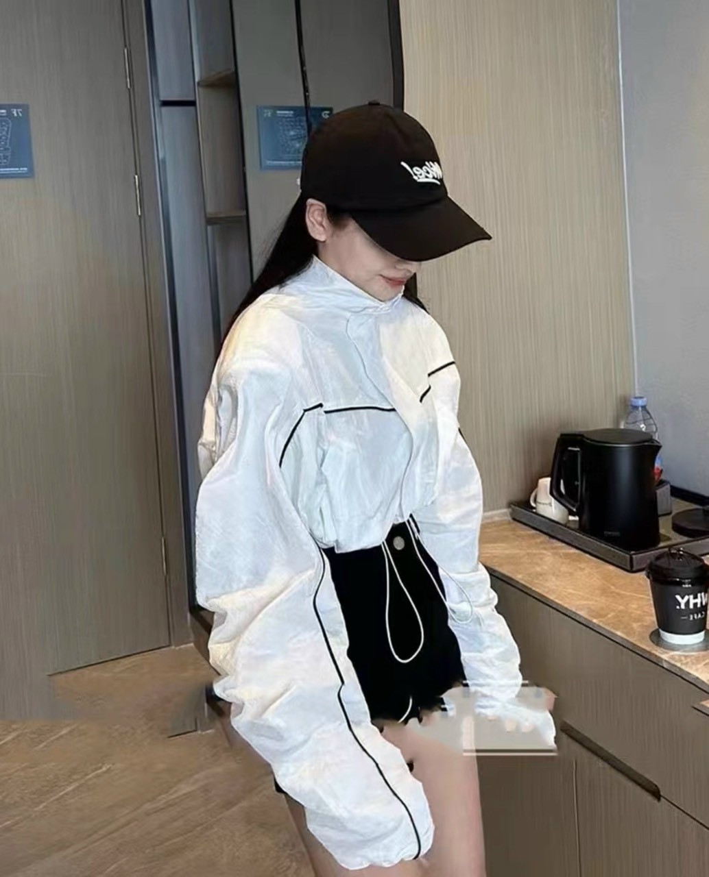 Áo khoác nữ croptop dây rút zip basic chất dù cao cấp dáng ngắn form rộng dài tay khóa kéo có mũ ulzzang hàn quốc, Áo Khoác Croptop ; Áo khoác dù ngoại cánh dơi kiểu croptop