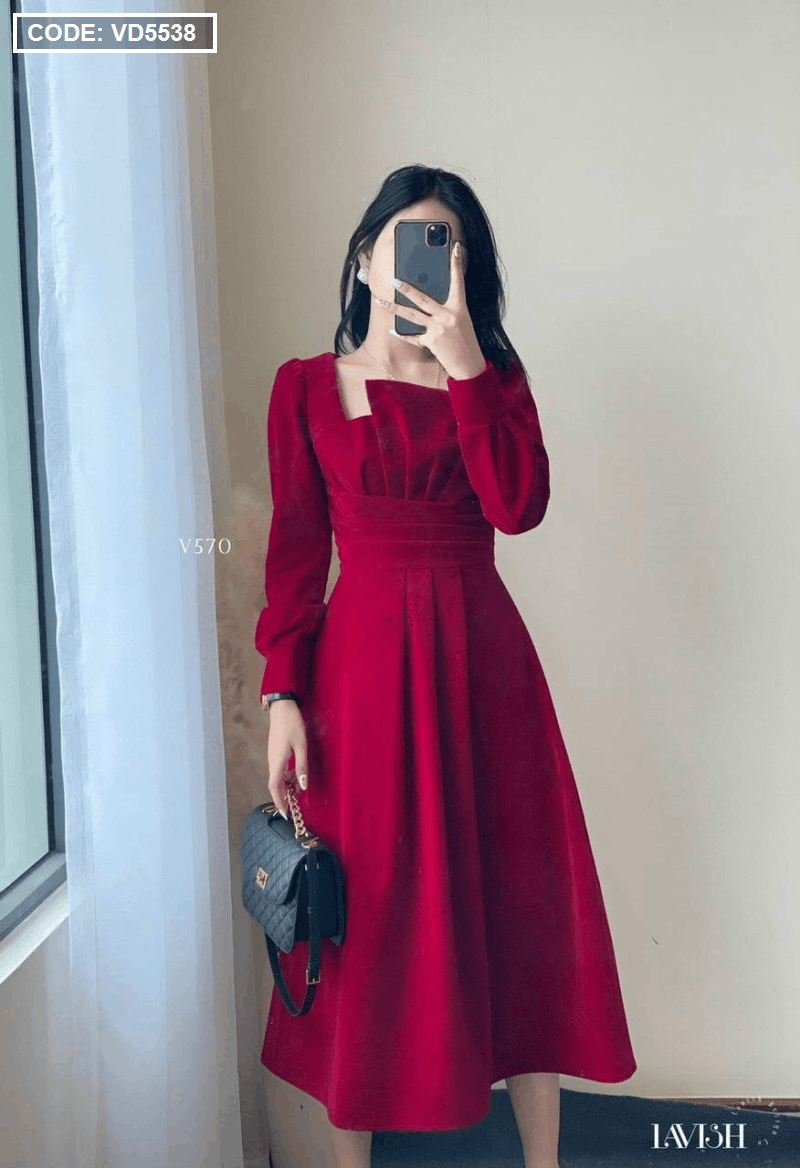 Đầm maxi đỏ kiểu bo eo