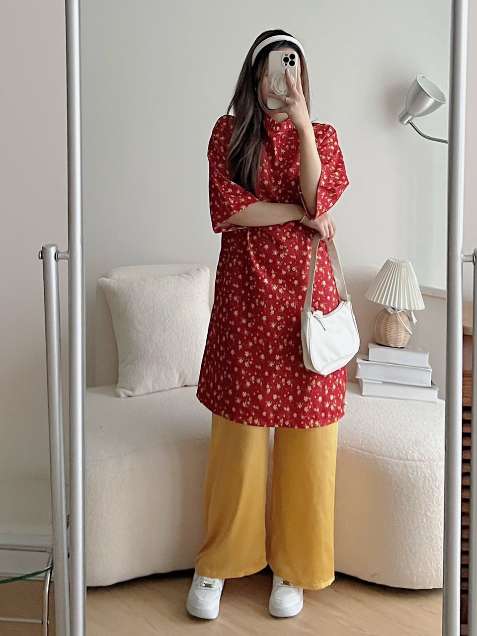 Set áo dài cách tân tay lửng hoa nhí kèm quần chất nhung tăm dễ thương freesize dưới 52kg (set màu đỏ quần vàng)