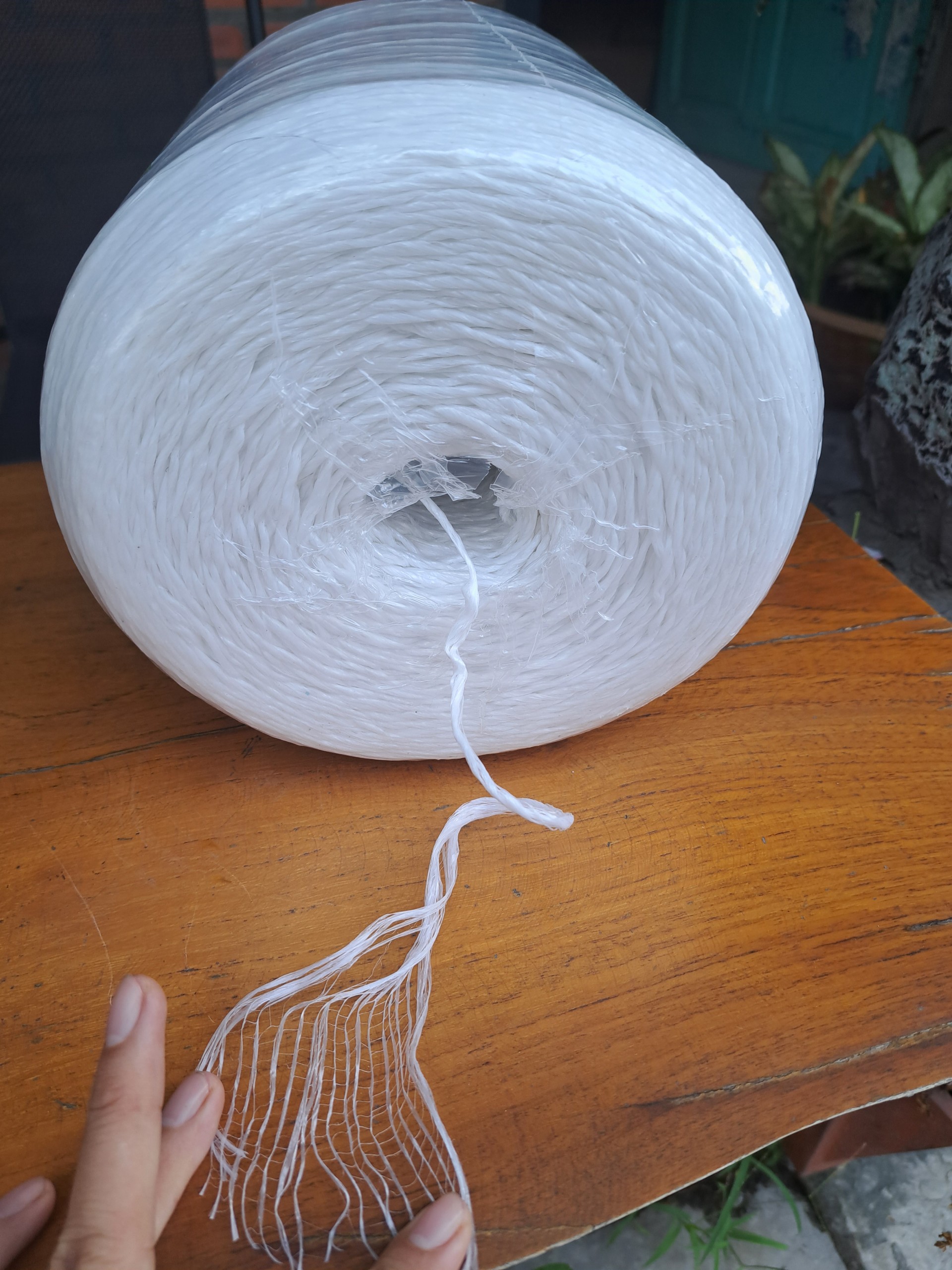 SỈ & LẺ - Sợi Se Nông Nghiệp, Dây nhà kính, sơi treo dưa lưới, cột cà chua, ớt chuông. cuộn 3.5kg