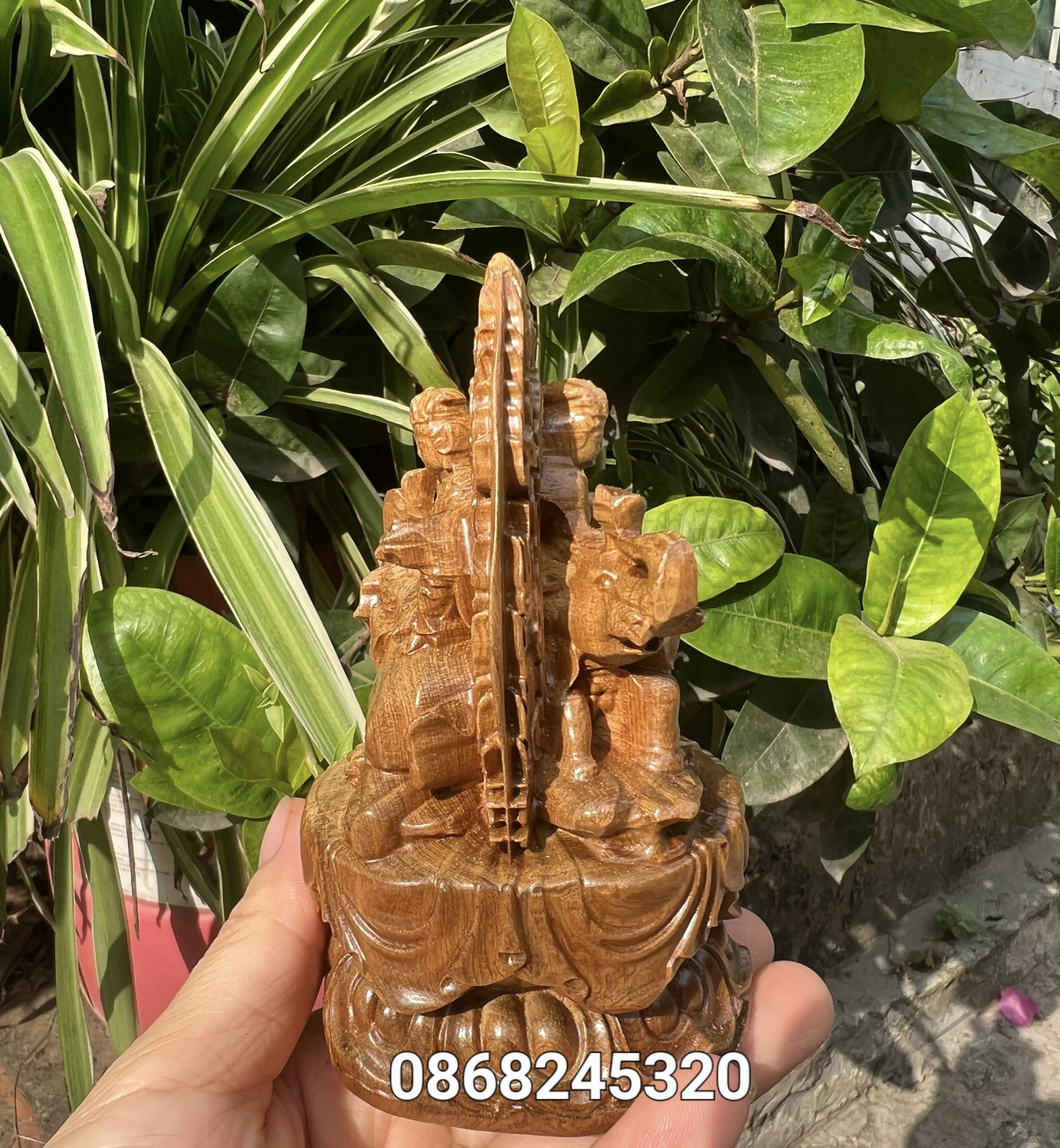 Tượng phật ngài thiên thủ thiên nhãn gỗ bách xanh kt 12×6×6cm