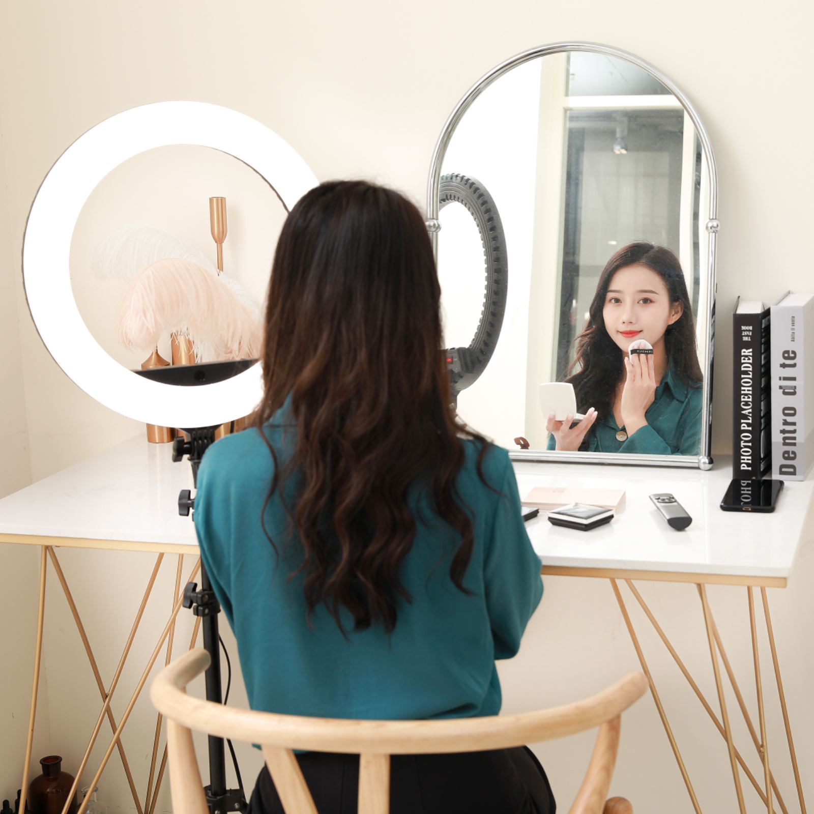 Đèn livestream 45Cm, Đèn Led Trợ Sáng, Chiếu Sáng Studio, Makeup, Quay Phim , Chụp Ảnh, Livetream, Selfie, Xăm nghệ thuật, Kèm Kẹp Điện Thoại Tùy Chỉnh