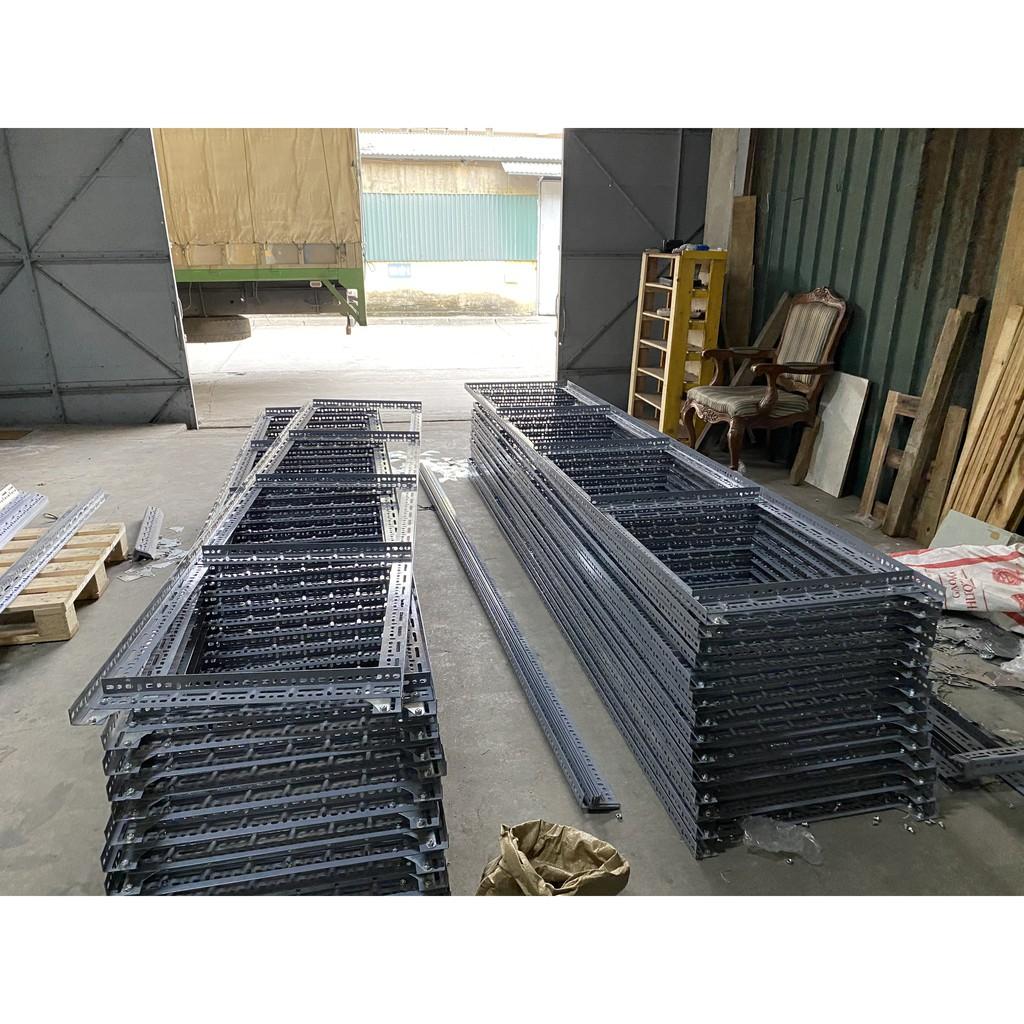 10 Thanh sắt kệ V lỗ đa năng V30x30mm dài 1m dày 2 ly
