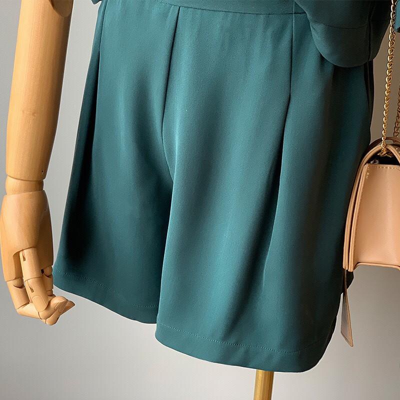 Jumpsuit ngắn cổ tròn tay lỡ đẹp quý phái