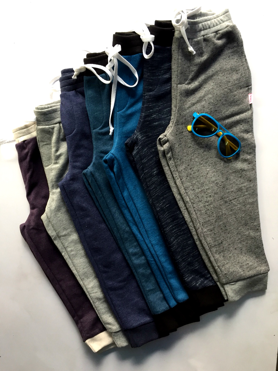 QUẦN JOGGER TRẺ EM WINFA 6 MÀU