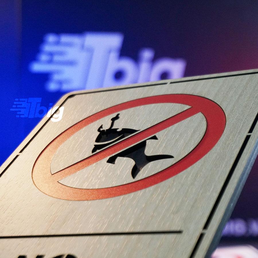 Biển cấm No fishing (cấm câu cá) mẫu TC10 loại trang trí dán tường