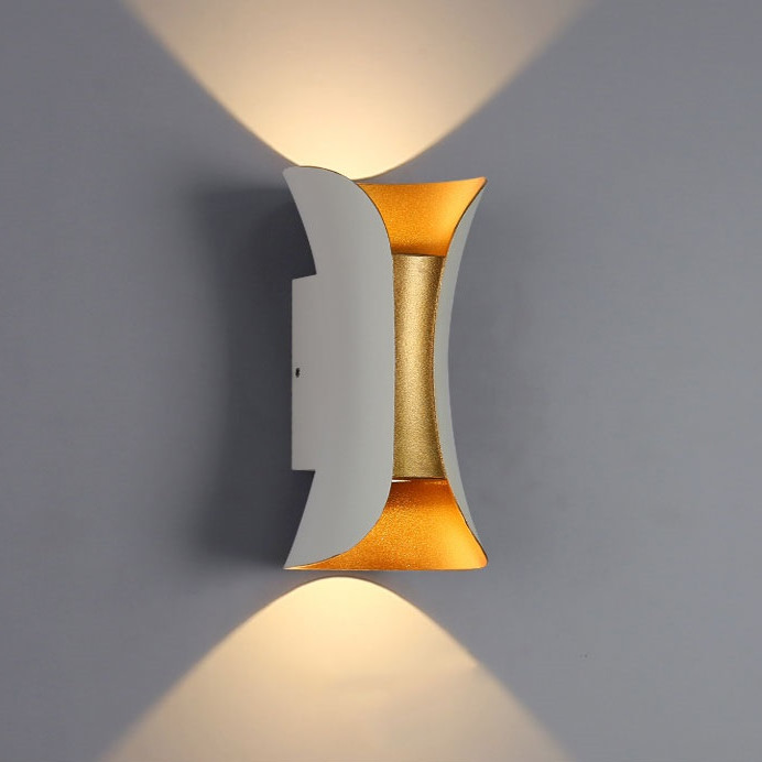 Đèn tường LED BUNGA kiểu dáng độc đáo, sáng tạo.