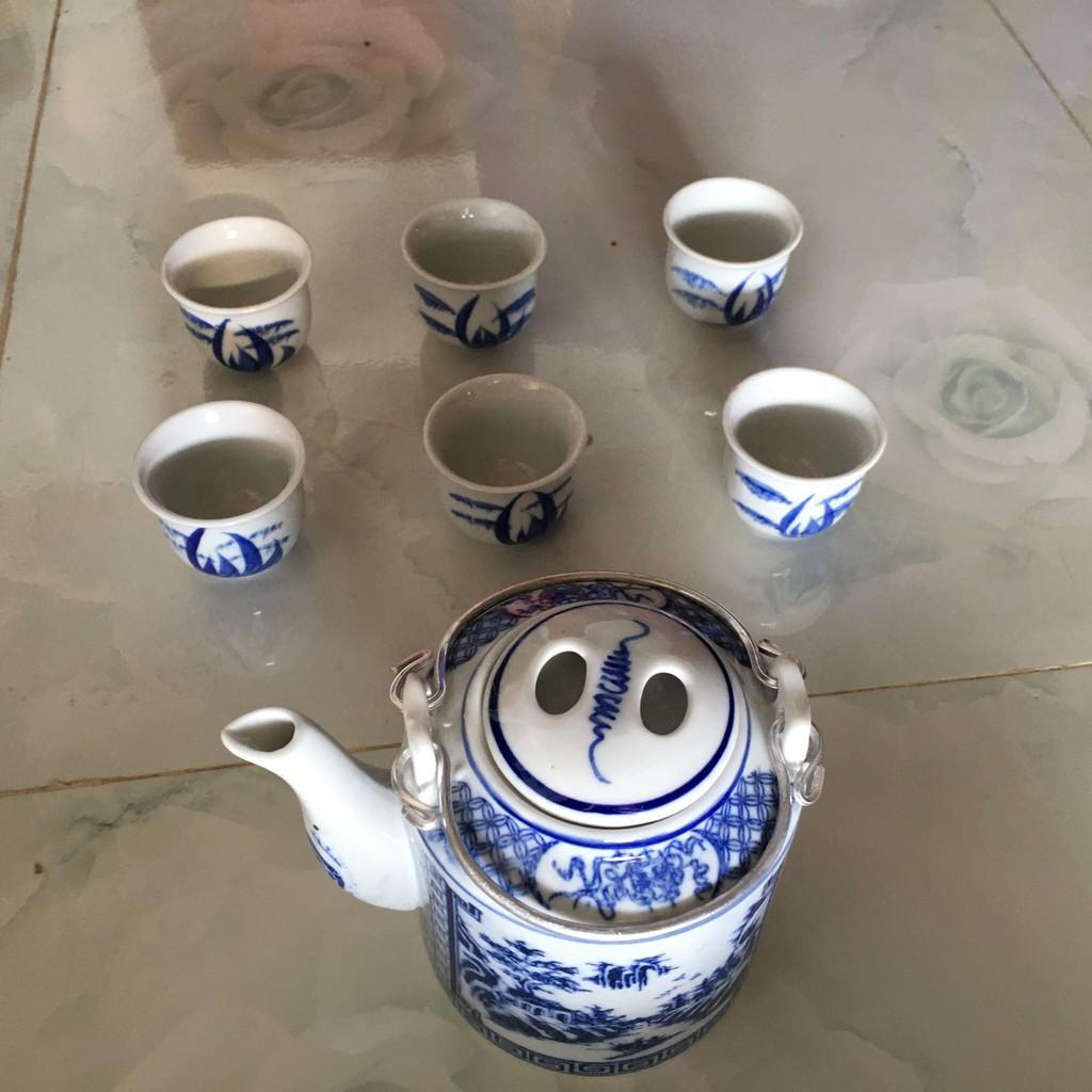Combo sản phẩm gồm 1 vỏ bình trà + 1 ấm trà cỡ vừa và 6 tách uống trà