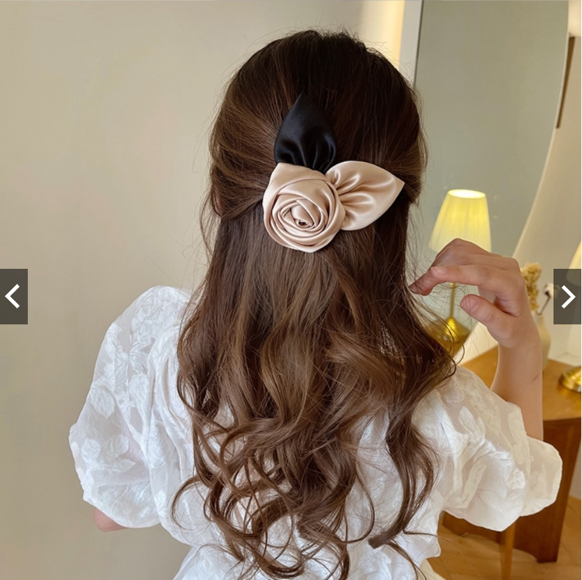 Kẹp Tóc Hoa Hồng Vải Satin Thời Trang Hàn Quốc dành cho nữ.