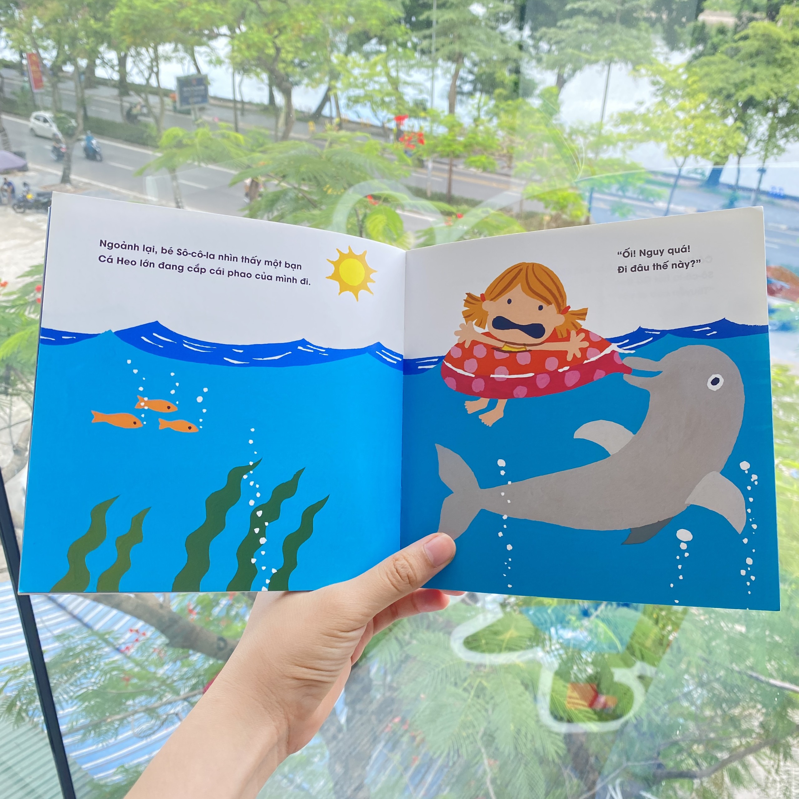 Ehon Nhật Bản cho bé 0 2 tuổi - Bé Sô-cô-la đi biển