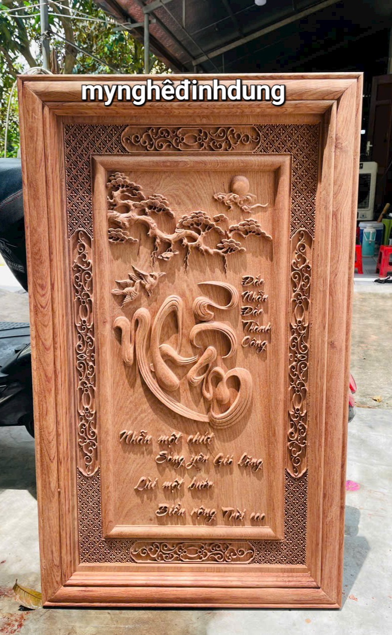Tranh chữ nhẫn phong thủy bằng gỗ  hương đá  kt 48x80x4cm