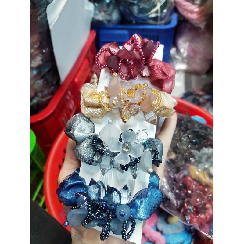 Cột tóc voan đính đá xinh xan