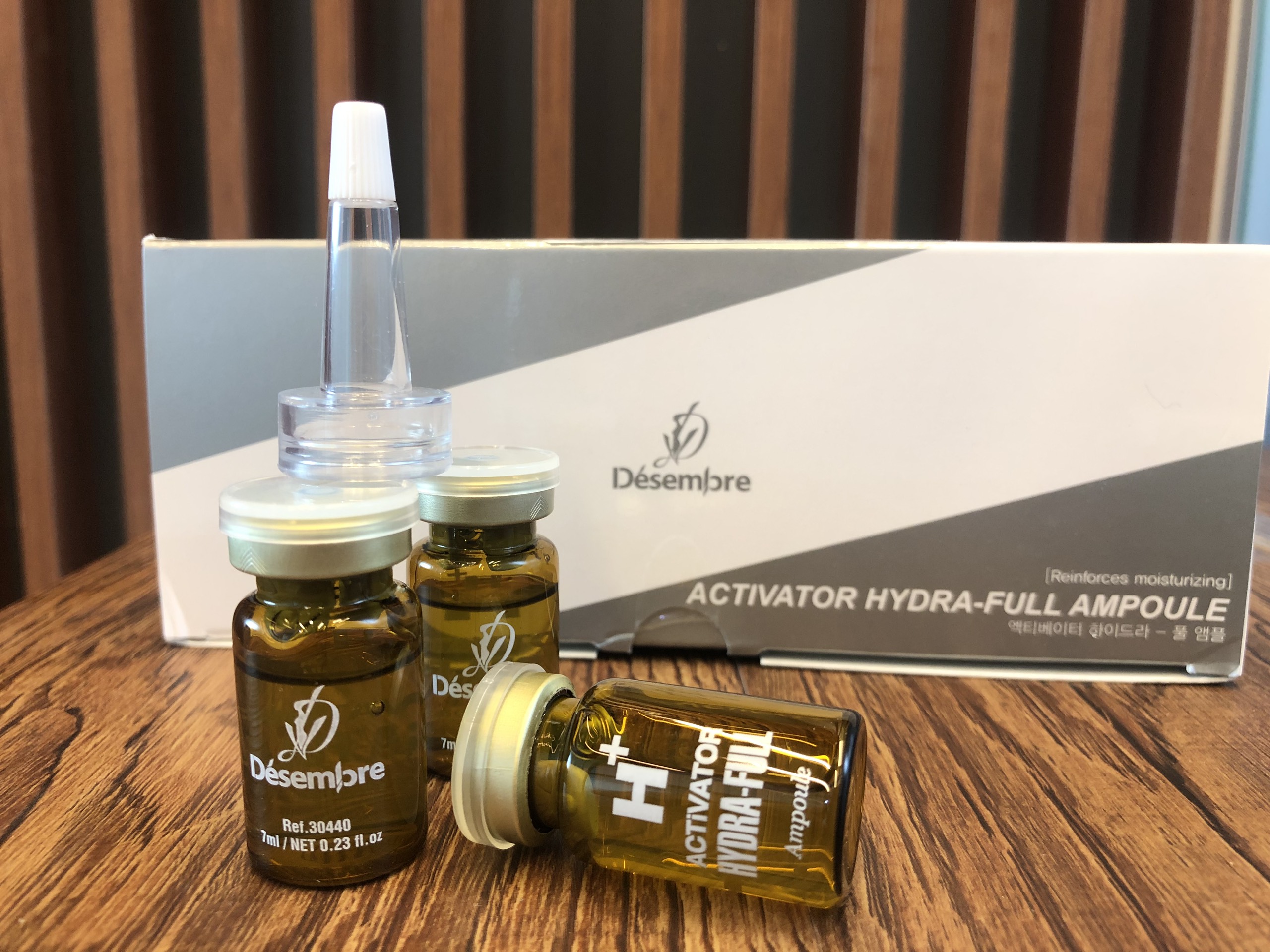 ACTIVATOR HYDRA – FULL AMPOULE (7ml x 10ea) TẾ BÀO GỐC DÀNH CHO DA KHÔ SẠM