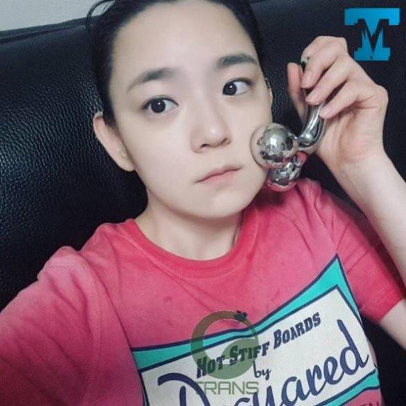 Cây Lăn Mặt Massage 3D giúp Thon Gọn Nâng Cơ Mặt tmark