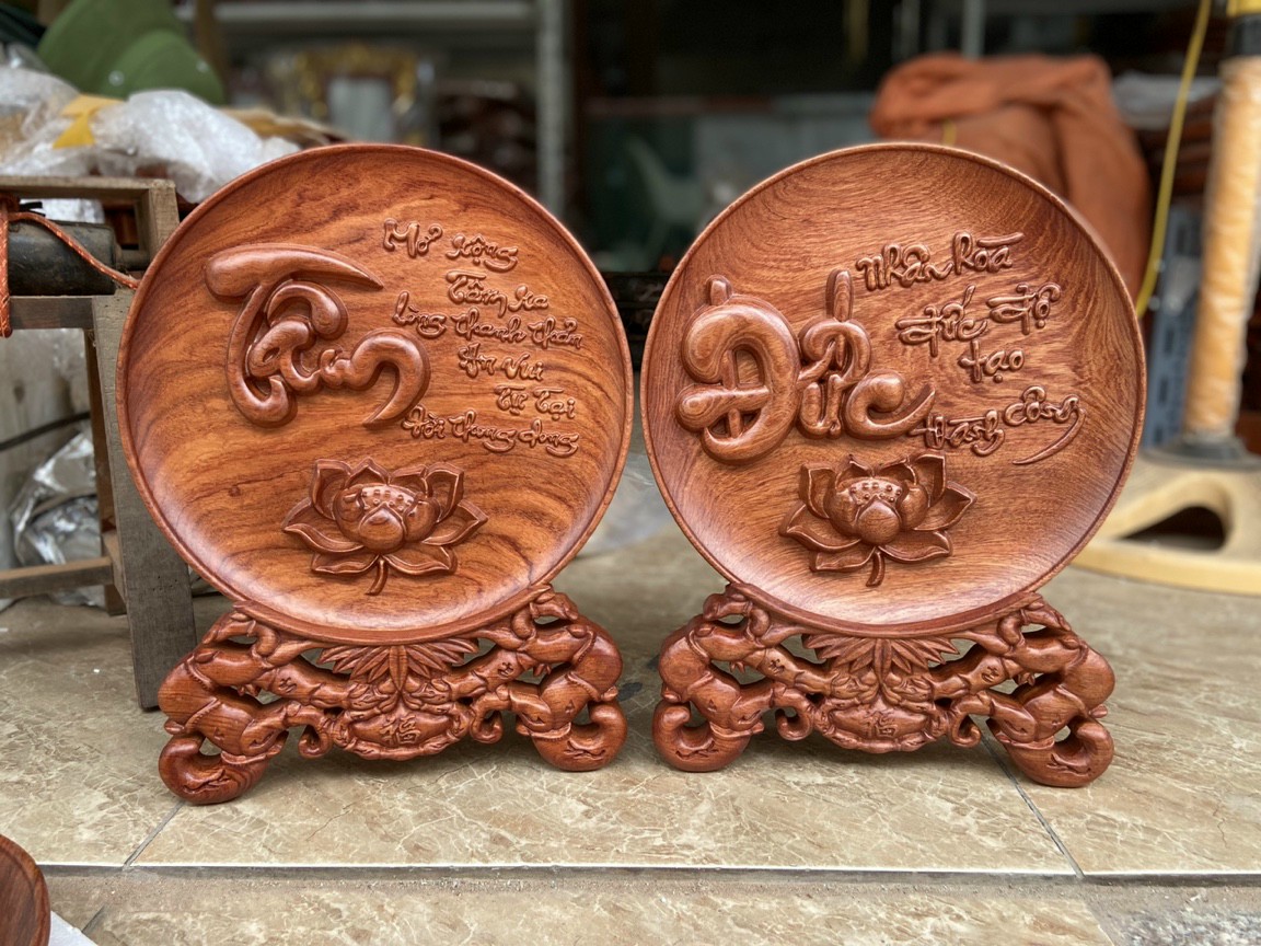 Tranh Đĩa Chữ Đức Gỗ Hương Đá Cao Cấp Thương Hiệu TOKDODO