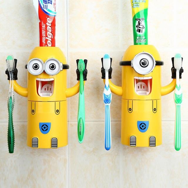 BỘ NHẢ KEM ĐÁNH RĂNG MINION