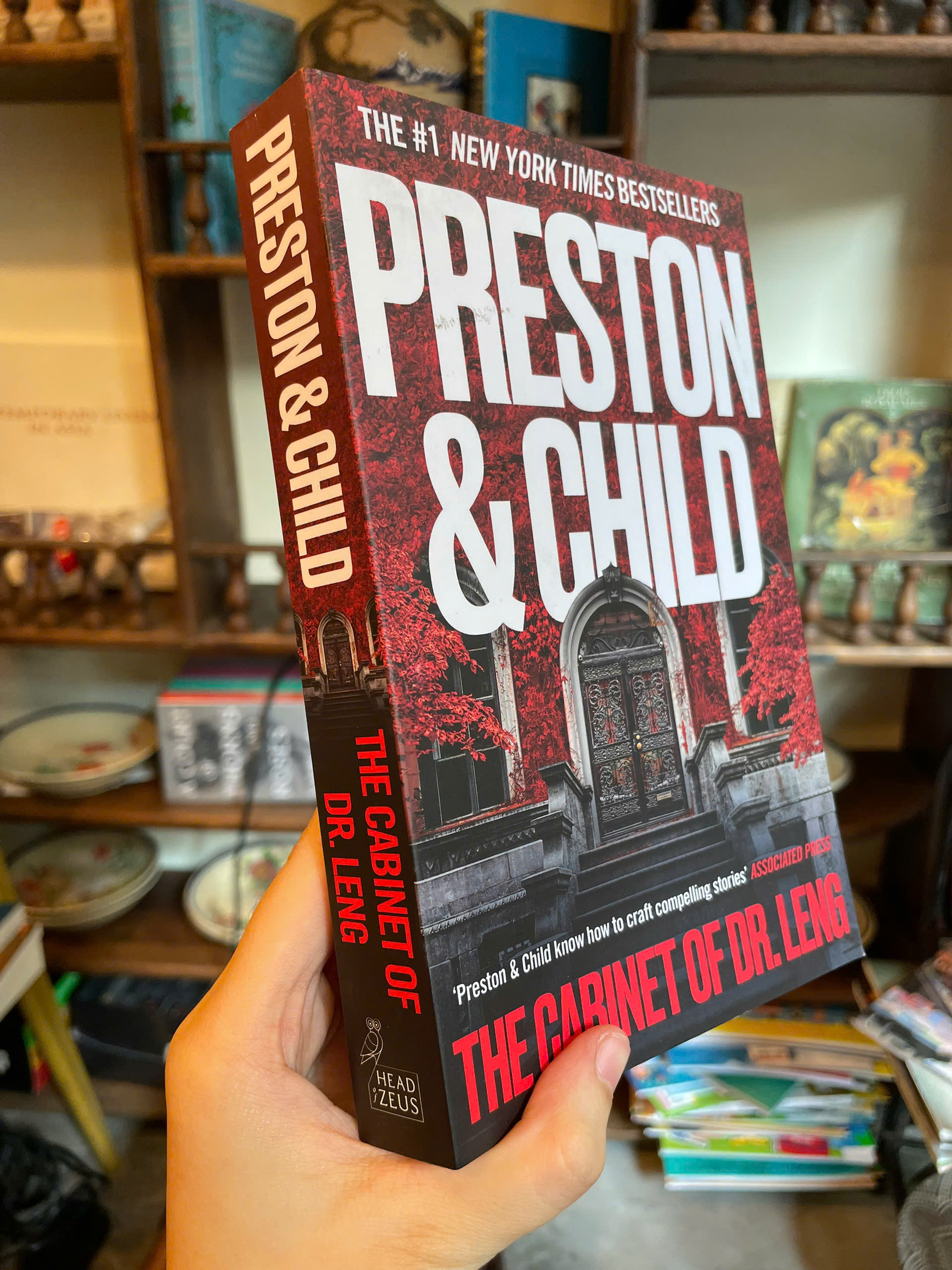 Sách - The Cabinet of Dr. Leng by Douglas Preston | Serial Killer Thriller / Ngoại văn Nhập khẩu