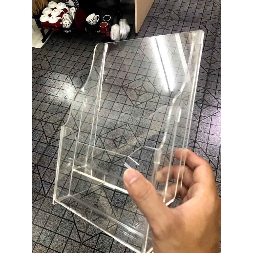 Kệ mica đựng brochure / Kệ mica đựng tờ rơi A4 / 2 Ngăn