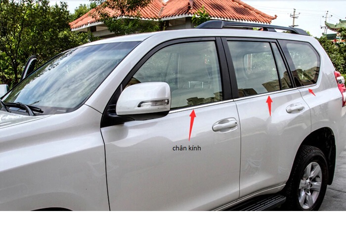 Nẹp viền cong kính, chân kính INOX dành cho xe Toyota Land Cruiser Prado