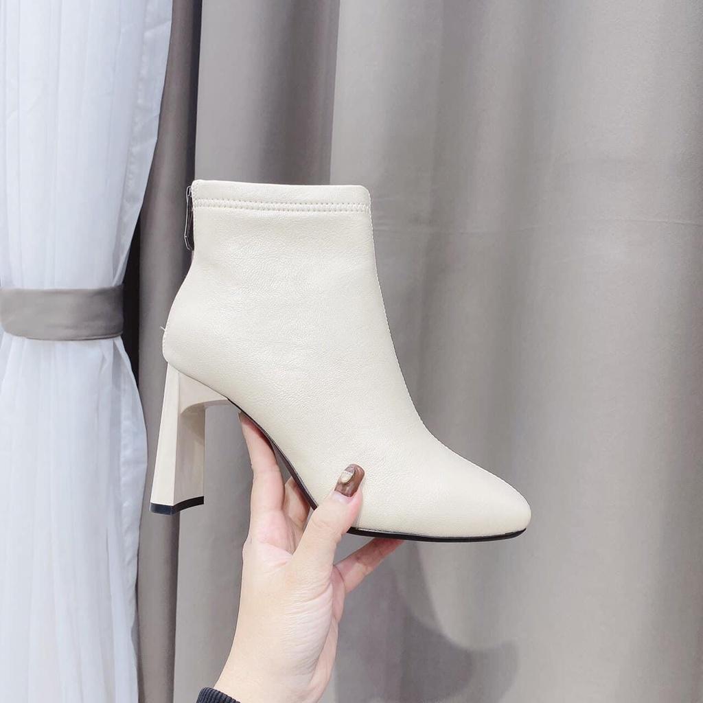 Bốt boot lửng da lì khoá sau gót dẹt fullbox hàng quảng châu cao cấp sịn loại 1 hãng miss benny có 2 màu đen và trắng