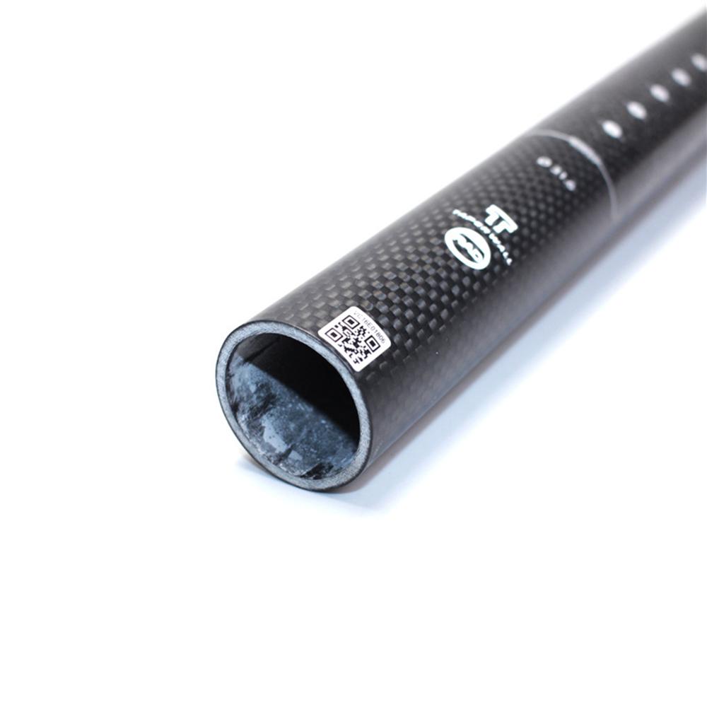 Vật liệu sợi carbon 3K với lớp hoàn thiện mờ, nhẹ và chống gỉ. Dễ dàng cài đặt và gỡ bỏ. Thích hợp cho xe đạp đường trường và leo núi.