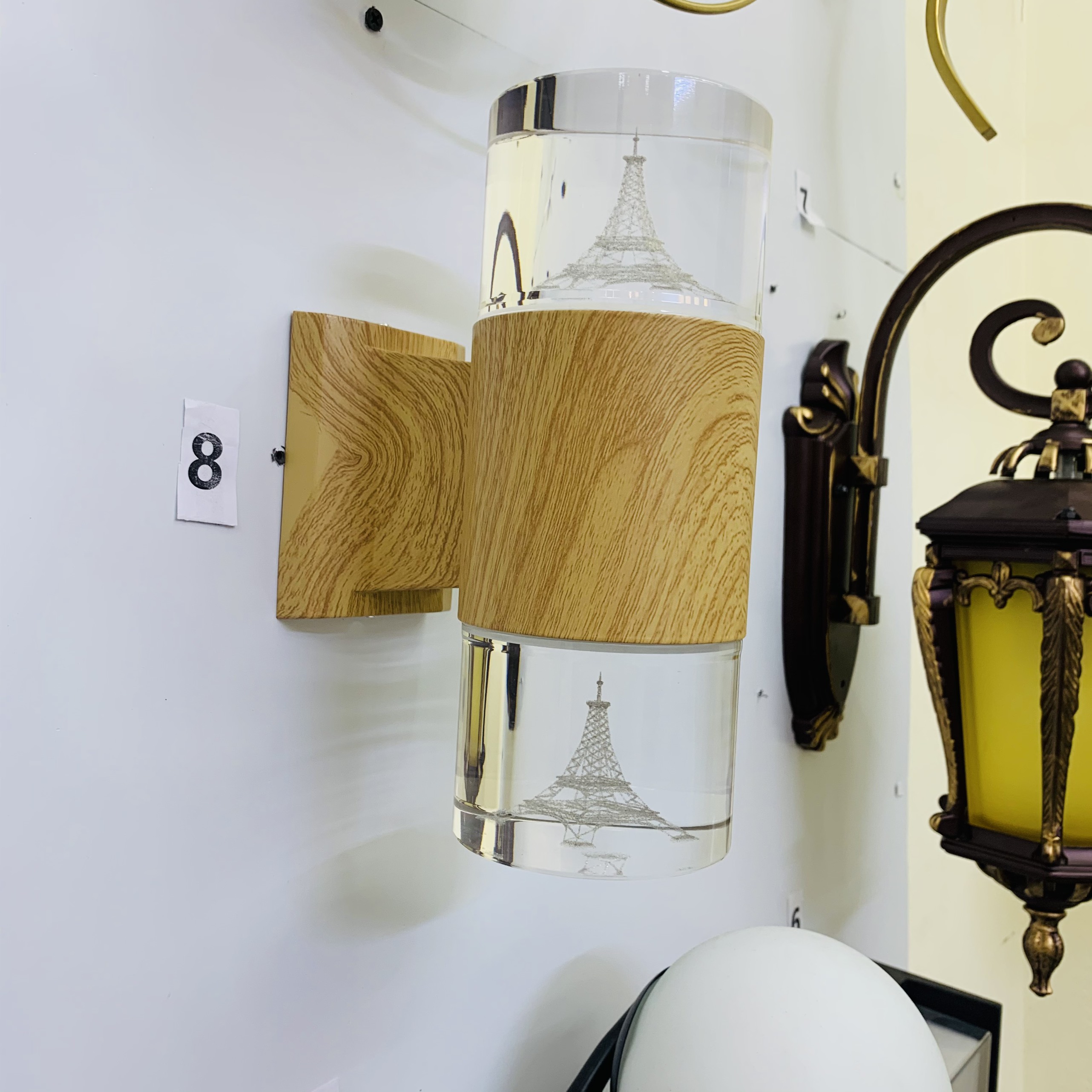 Đèn tường MONSKY ASKYE kiểu dáng hình tháp - với 3 màu ánh sáng độc đáo , hiện đại