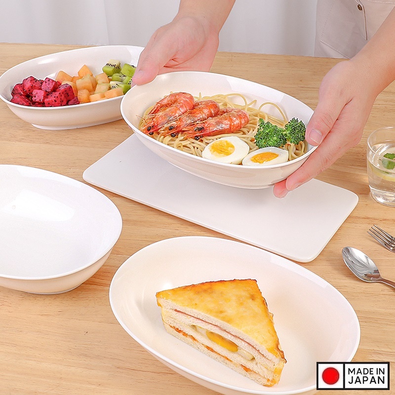 Đĩa bầu dục sâu lòng màu trắng 1.0L - Hàng Nội Địa Nhật Bản