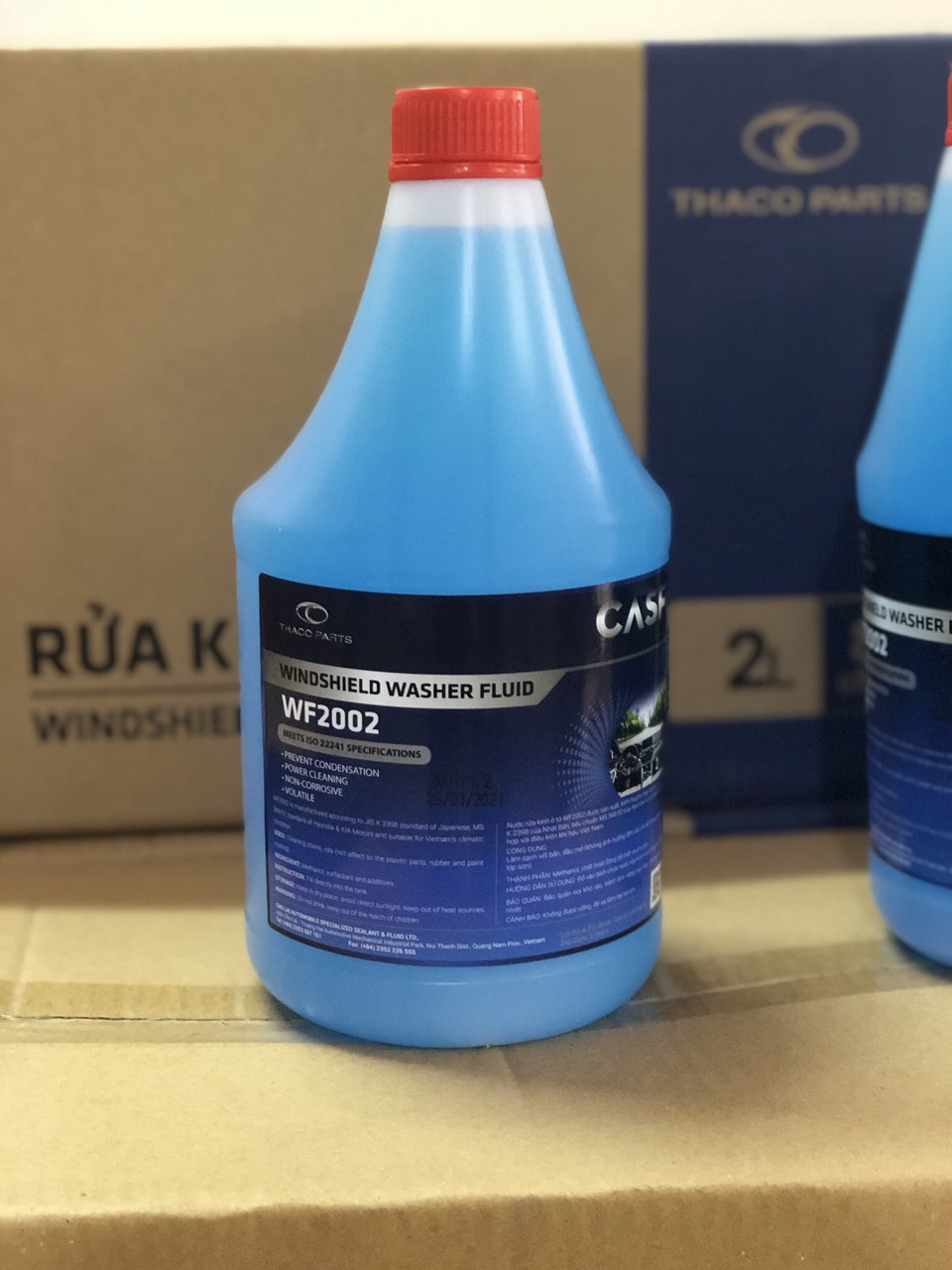 Combo 8 can nước rửa kính ô tô Thaco 2 lít